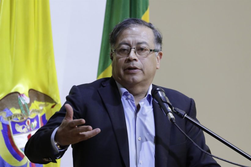 Bienes incautados a la mafia deben pasar al servicio del pueblo: Petro
