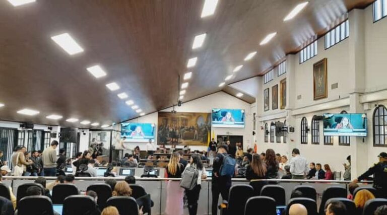 MEdios-comunitarios-concejo-de-Bogota-foto-valaguela-800x445
