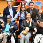 Entrega de ayudas técnicas.