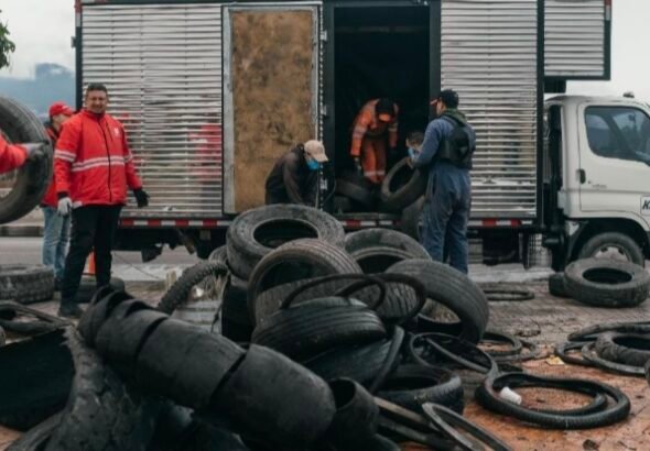 Llantas abandonadas en Tunjuelito